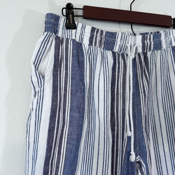 Beach Lunch Lounge Women's Medium Striped Linen Blend Wide Leg Cropped Pants - Picture 4 of 10